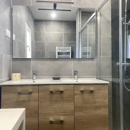 Maison Isabel A 펜션 *