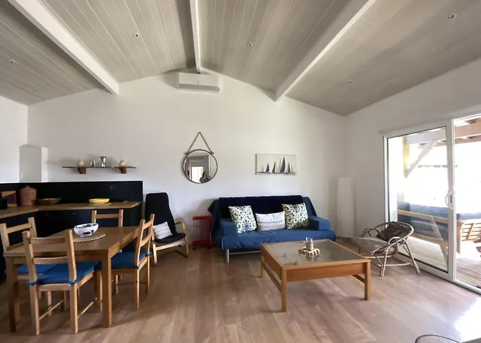 Dom wakacyjny Maison Isabel A *